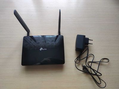 Роутер TP-Link MR400