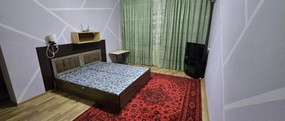 Гафур.Г Чорсу метроси ёнида квартира безмаклер