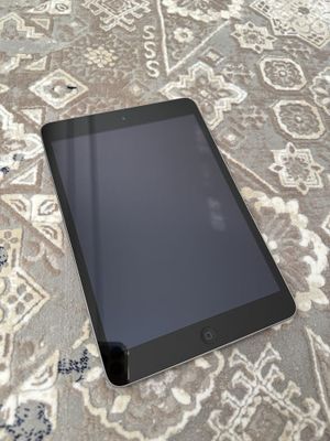 iPad mini 2 в сером цвете