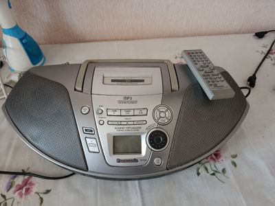Магнитафон Panasonic всё работает