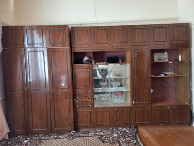 Стенка 4 Х 2.3 м идеалной. Нукус