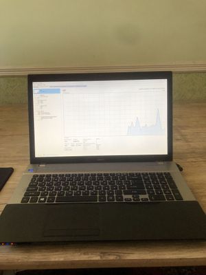 Noutbuk Acer b/y