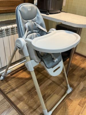 Продается детский стул для кормления Chicco