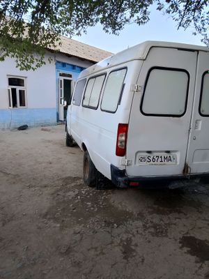 gazel matoʻr qilingan radiyatr koloʻtka yangi
