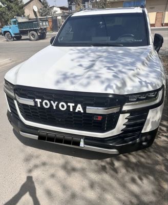Toyota Land Cruiser 300 GR Sport