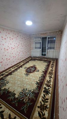 Ижарага берилади Киргили широтка 1 хонали. 58 дом.