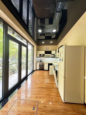 Продается офис в центре 93 м.кв
