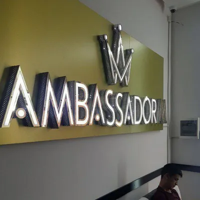 Narujnaya reklama Reklama