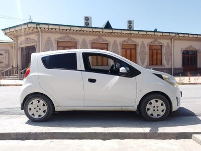 Chevrolet SPARK 2-pazitsiya