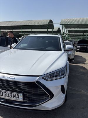 Byd song plus hybrid