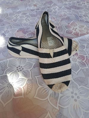 Ayollar oyoq kiyimi