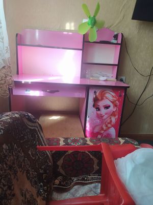 Продам Письменный стол