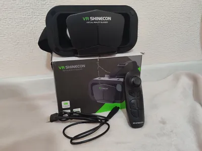 VIRTUAL REALITY GLASSES