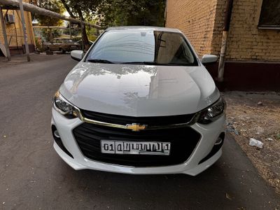 Chevrolet Onix LTZ 2024 годе 20.000 км пробег