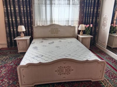 Mebel ikki kishilik spalni garnitur. Sandiq bilan.