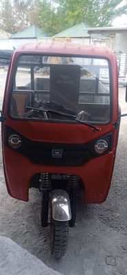ALP MOTOʻR 4 toʻn