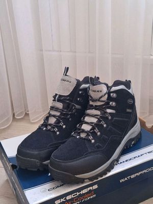 Зимние ботинки Sketchers, 46 размер