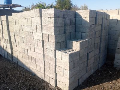 Шлакаблоки прессованные
