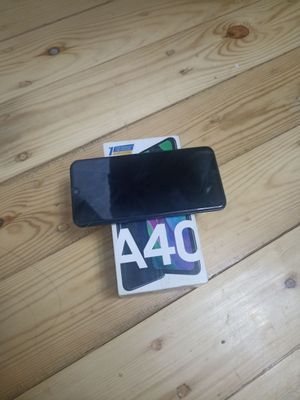 Самсунг А 40 сатидади