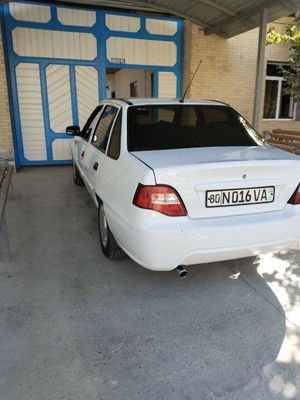 Nexia sons srochni sotiladi