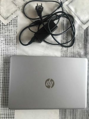 Продаётся ноутбук HP 15.6 i3-1005G1 8/256 в отличном состоянии
