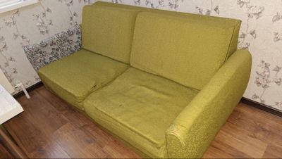 Divan. Kreslo.