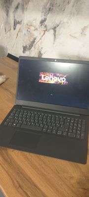 Lenovo noutbuk sotiladi