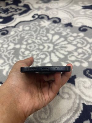 Telefon sotiladi 10 oy boldi arzon