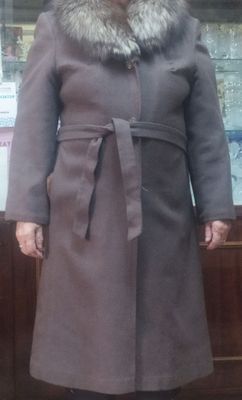 Зимнее шерстяное пальто с натуральным мехом