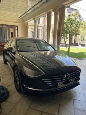 Hyundai sanata 2021 yil