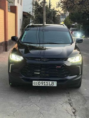 Продаётся автомобиль Tracker Premier 23/24 года.