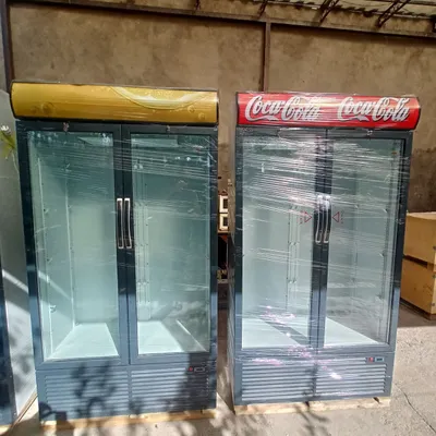 Скидка !!! Продается витриный холодильник