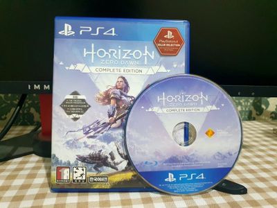 Horizon Zero Dawn ENGLISH,PS4 Disk