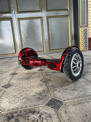 Giroskuter sotiladi