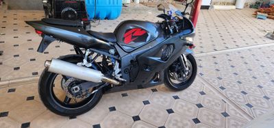 Suzuki GSX 750 sport