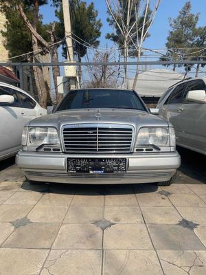 Продается Mercedes Benz W124 E320