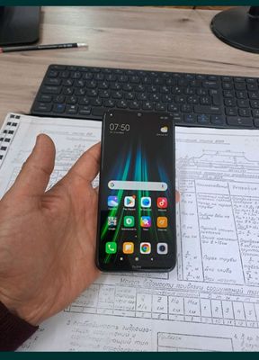 Redmi note 8 4/64gb