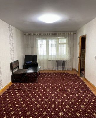 МирзоУлугбек туманида 3 хонали кв