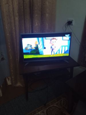 Продается телевизор,машинка,пылесос