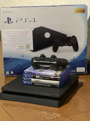Playstation 4 slim 1Tb