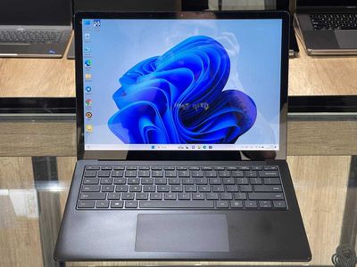 Microsoft Surface laptop 3 CORE i7-1185G7 ram 16 ssd 256 сенсорный