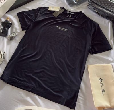 #Футболка Armani Exchange