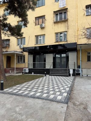 Срочно продаётся. 1-Линия Ор: Бадамзар Масжид. 45м² готов Арендатором