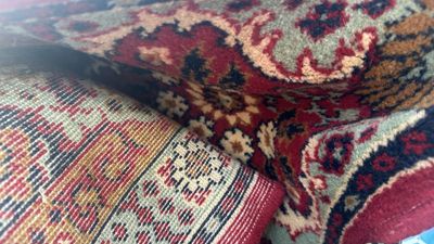 Продаются ковры в хорошем состоянии