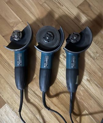 Угловая шлифовальная машина Makita ga5030r