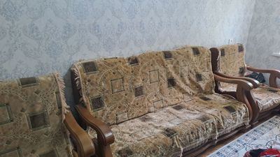 Диван кресло сотилади, уриндикла съемный,