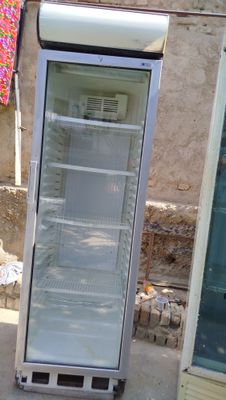 Vitrina xaladenik zakasga qilib beramiz