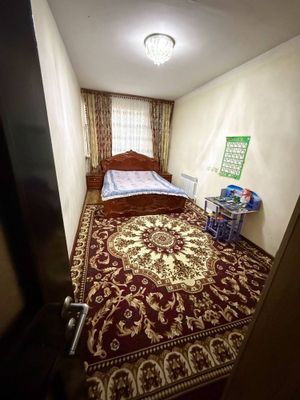 Kvartira sotiladi srochno yangiyul massiv