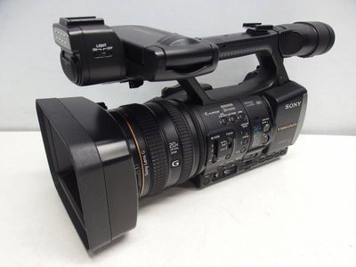 Продается SONY HXR-NX3