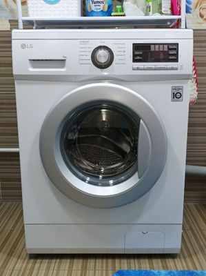 Продам свою стиральную машину LG